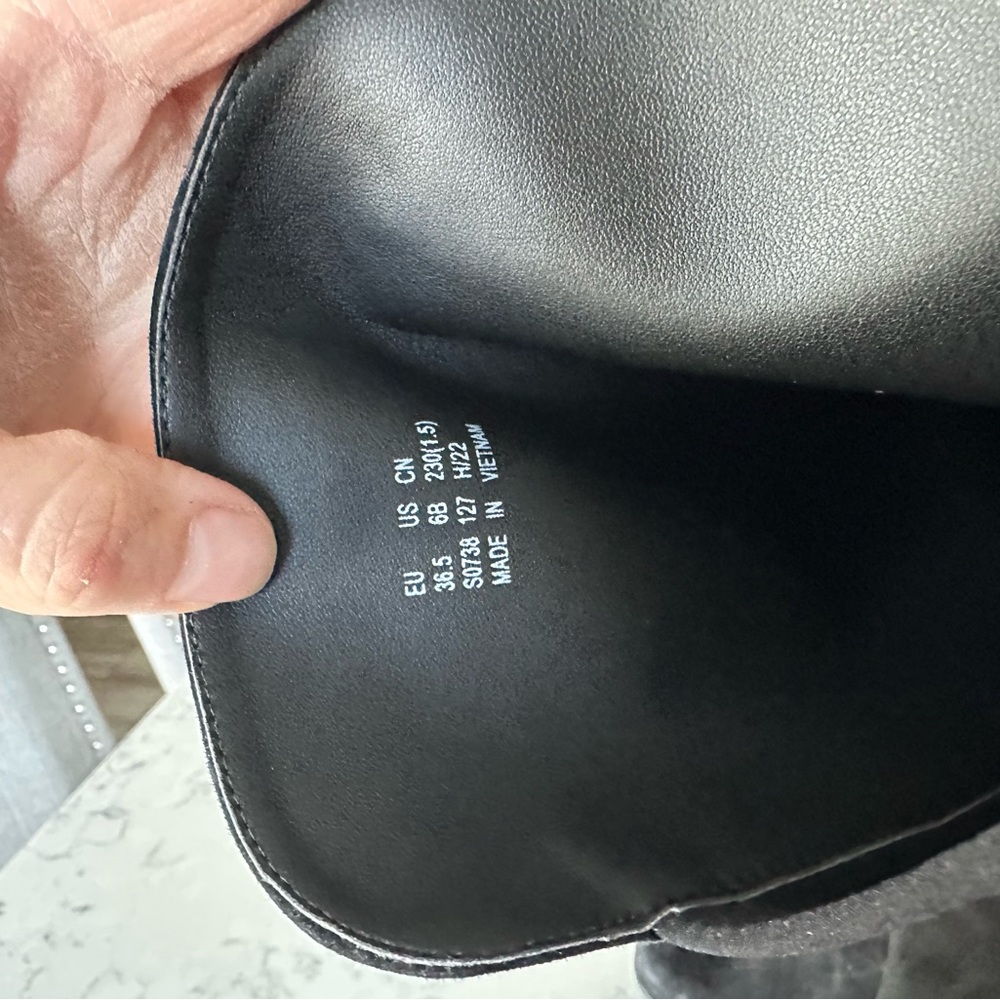 Stuart weitzman city block boots - Picture 13 of 16